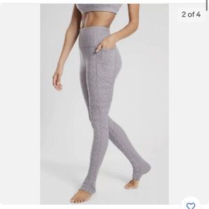 Athleta exhale stash pocket heel leggings size small light purple heather